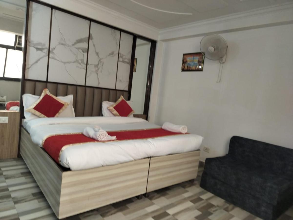 Hotel Clink New Delhi Airport 외부 사진