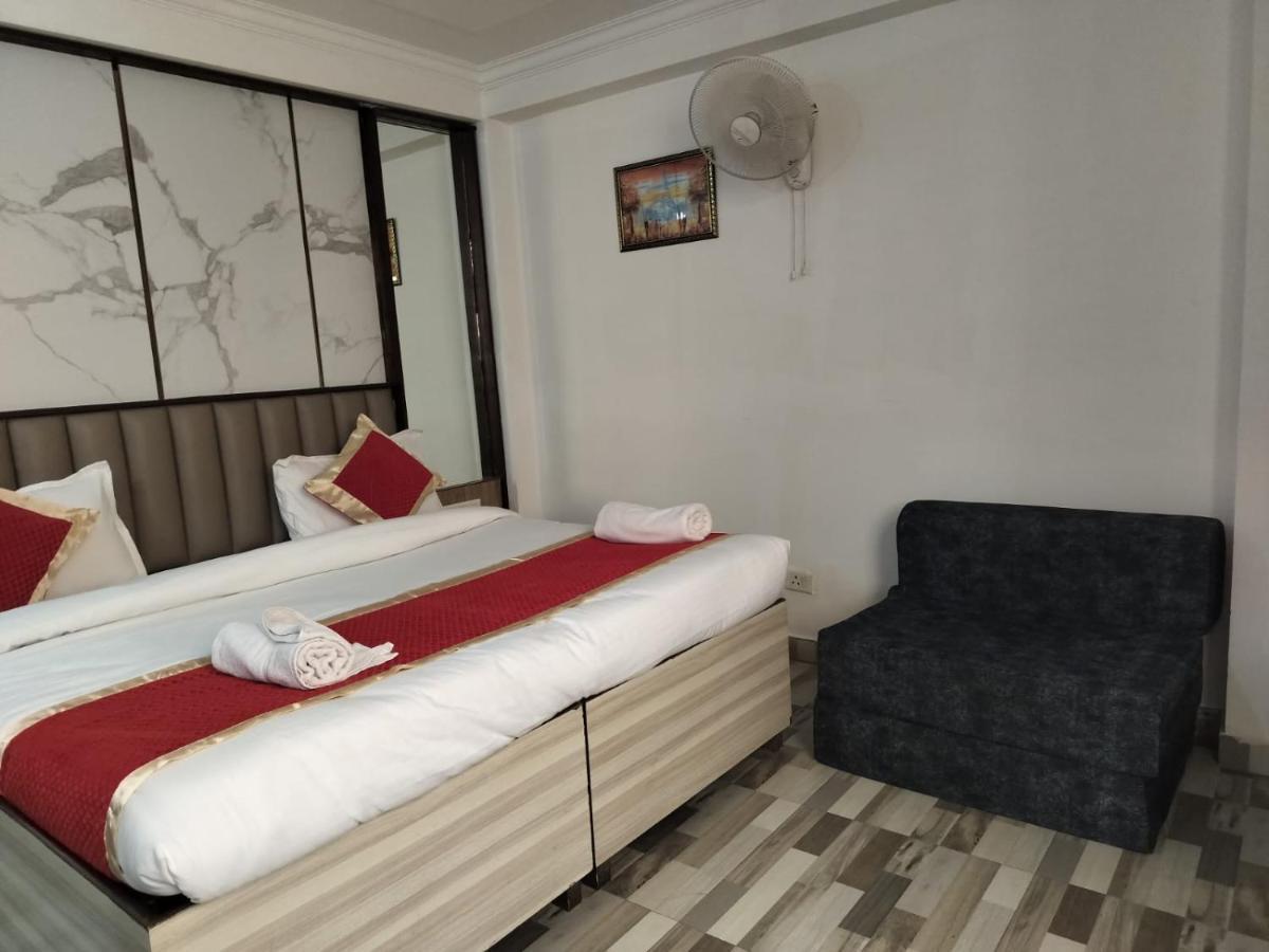 Hotel Clink New Delhi Airport 외부 사진